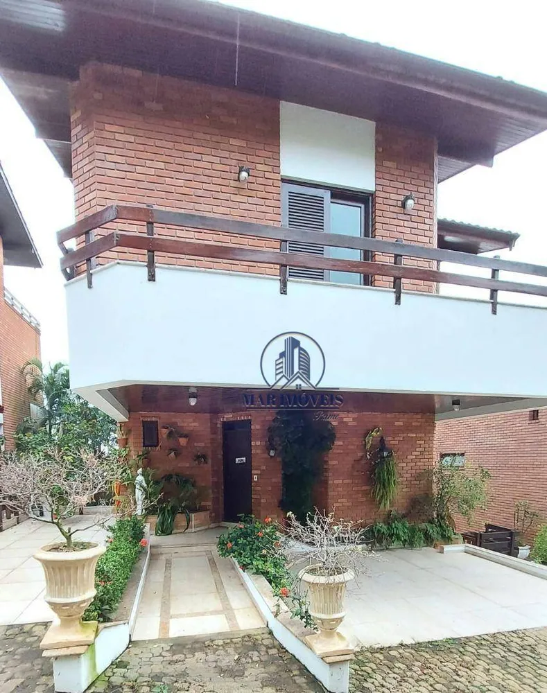 Casa, 4 quartos, 328 m² - Foto 1