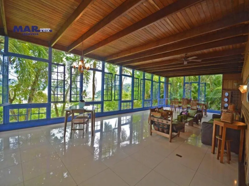Casa, 4 quartos, 360 m² - Foto 1