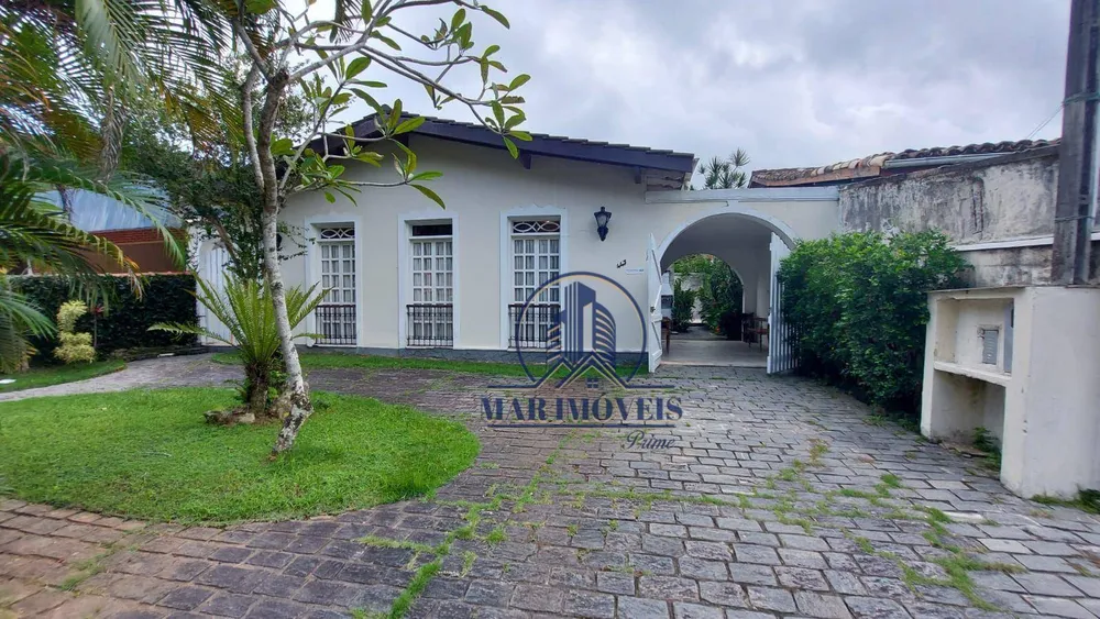 Casa, 4 quartos, 230 m² - Foto 1