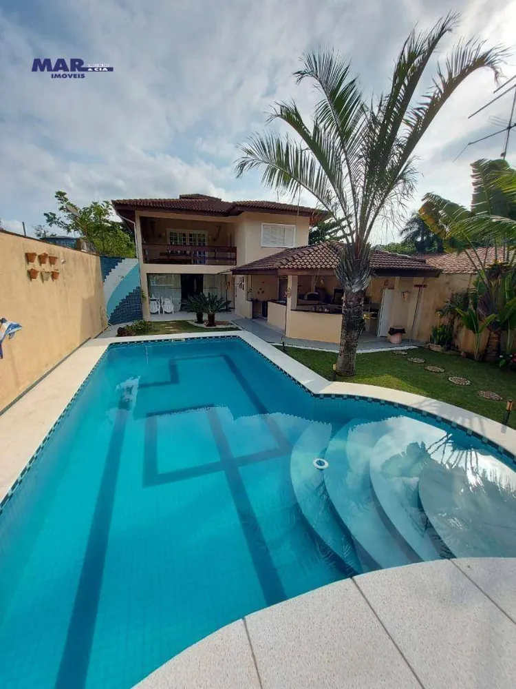 Casa, 4 quartos, 250 m² - Foto 1