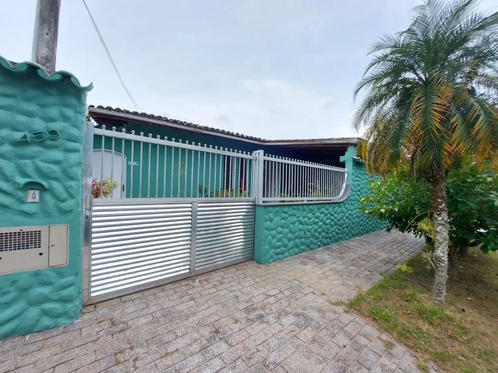 Casa, 4 quartos, 229 m² - Foto 1