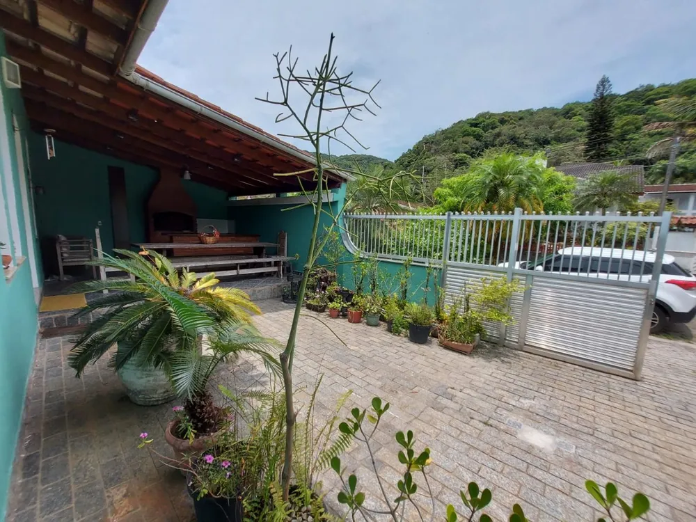 Casa, 4 quartos, 229 m² - Foto 2