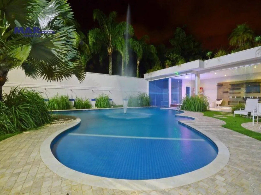 Casa, 6 quartos, 830 m² - Foto 1