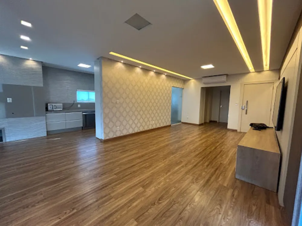 Apartamento, 3 quartos, 130 m² - Foto 3