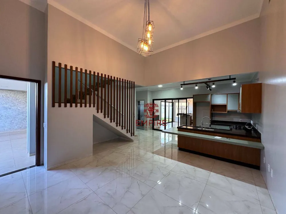 Sobrado, 3 quartos, 192 m² - Foto 1