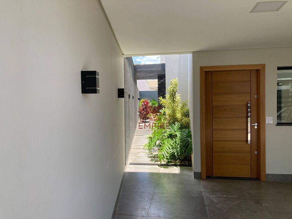 Sobrado, 3 quartos, 179 m² - Foto 1