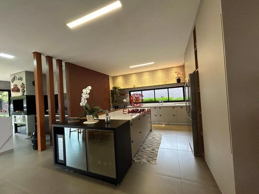 Casa, 3 quartos, 280 m² - Foto 24