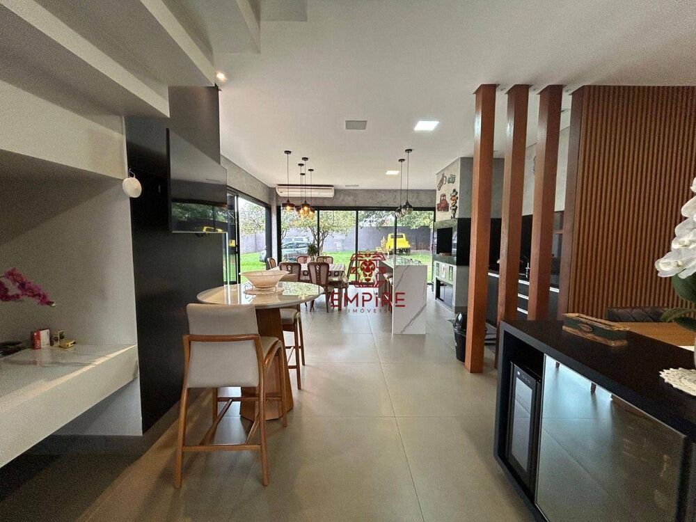 Casa, 3 quartos, 280 m² - Foto 34