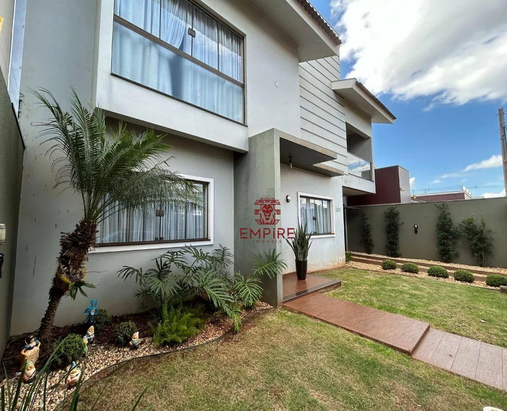 Casa, 4 quartos, 300 m² - Foto 1
