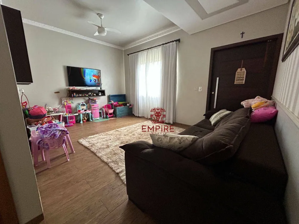 Casa, 4 quartos, 300 m² - Foto 4