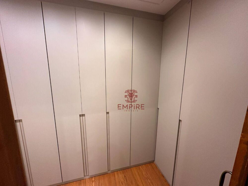 Casa, 3 quartos, 232 m² - Foto 1