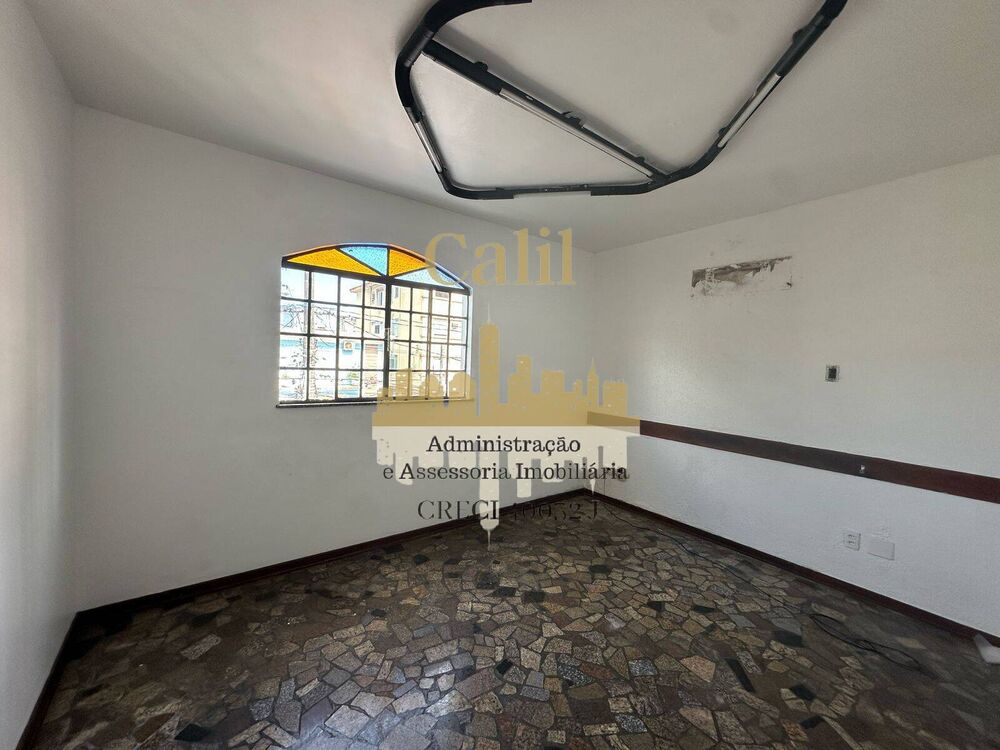 Sobrado, 4 quartos, 295 m² - Foto 1