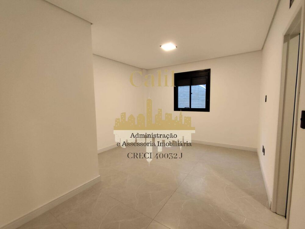 Casa à venda com 3 quartos, 280m² - Foto 3
