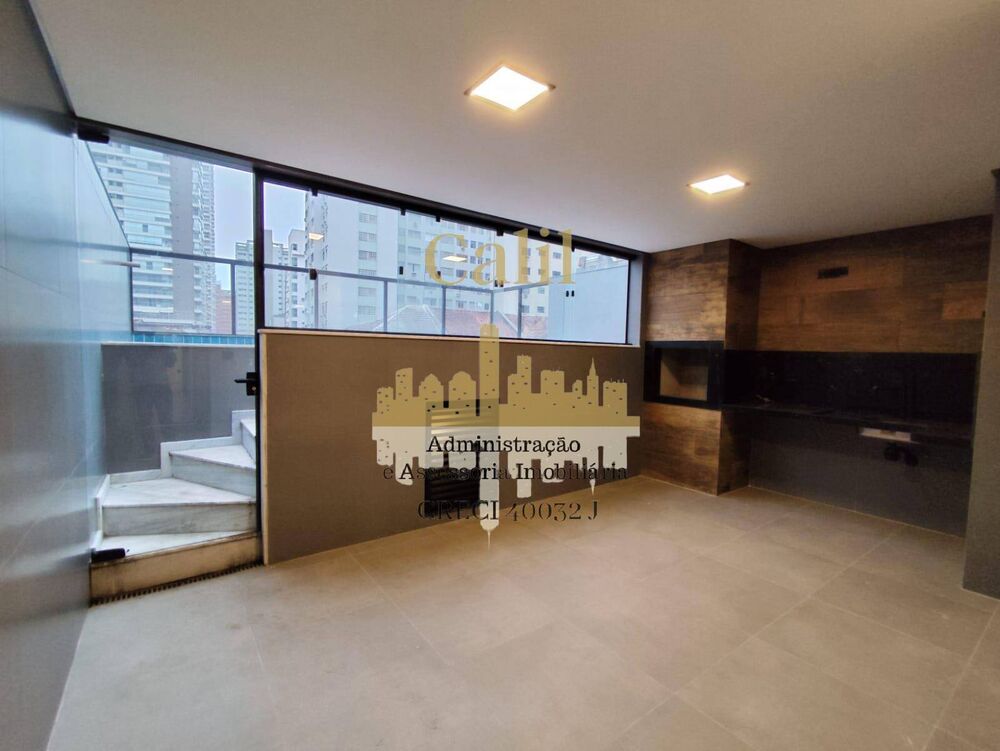 Casa à venda com 3 quartos, 280m² - Foto 2