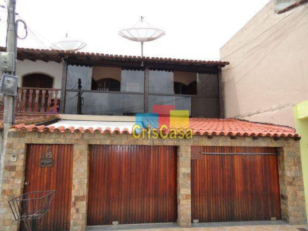 Casa à venda com 3 quartos, 107m² - Foto 1