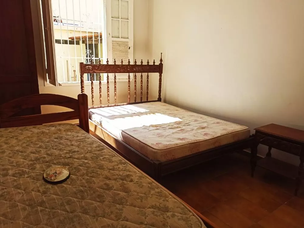 Casa, 6 quartos, 300 m² - Foto 1