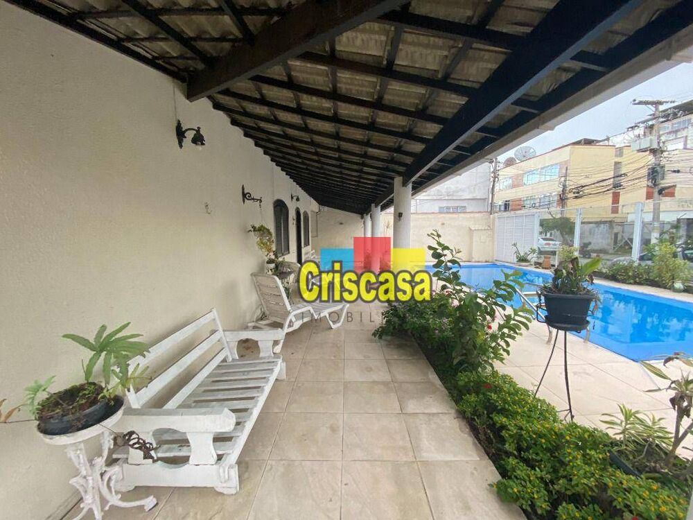 Casa, 6 quartos, 250 m² - Foto 4