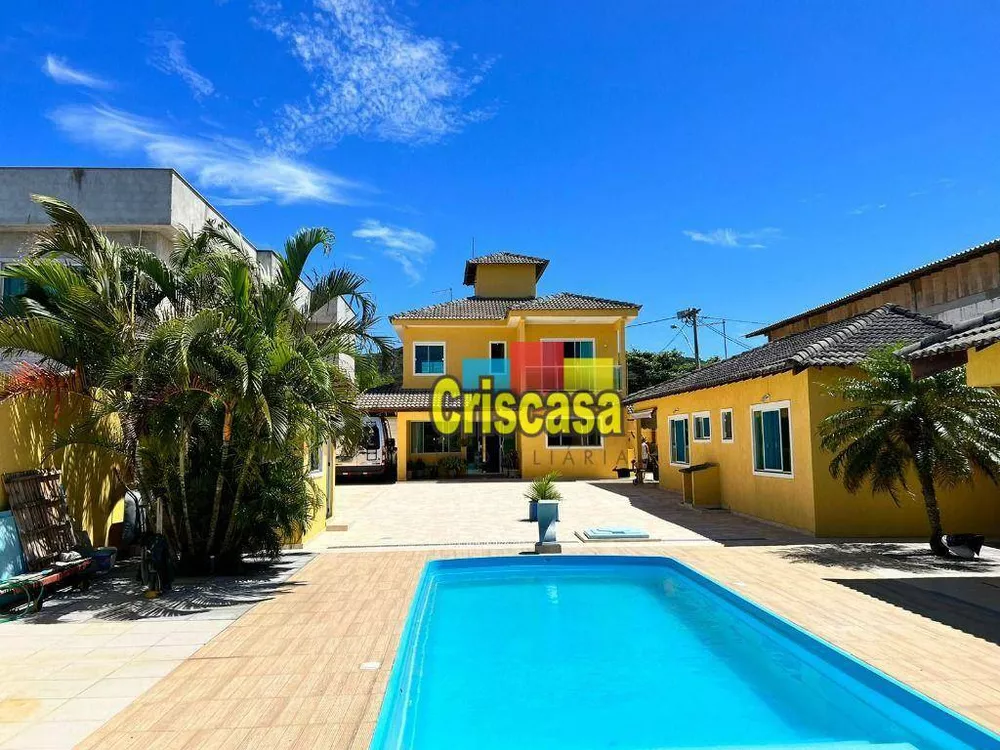 Casa, 4 quartos, 240 m² - Foto 1