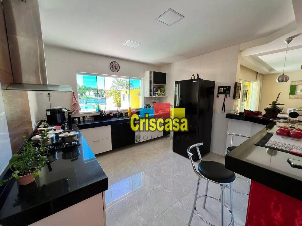Casa, 4 quartos, 240 m² - Foto 4