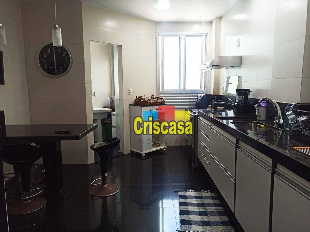 Apartamento à venda com 3 quartos, 110m² - Foto 2