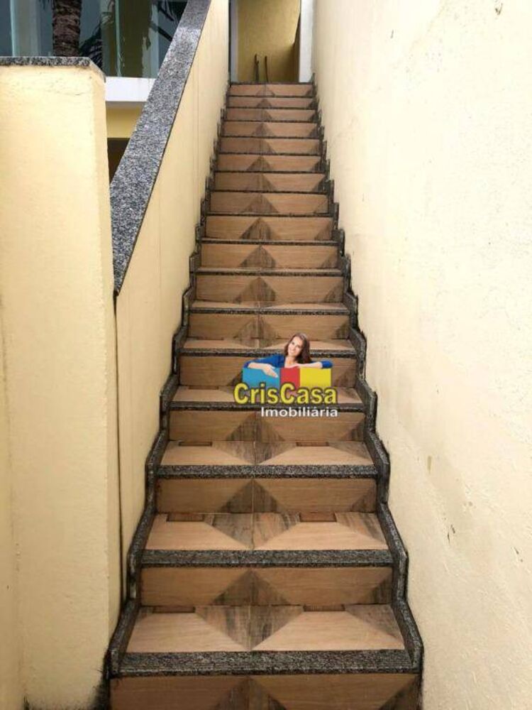 Casa à venda com 4 quartos, 100m² - Foto 2