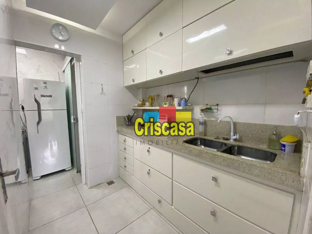 Apartamento à venda com 2 quartos, 75m² - Foto 3