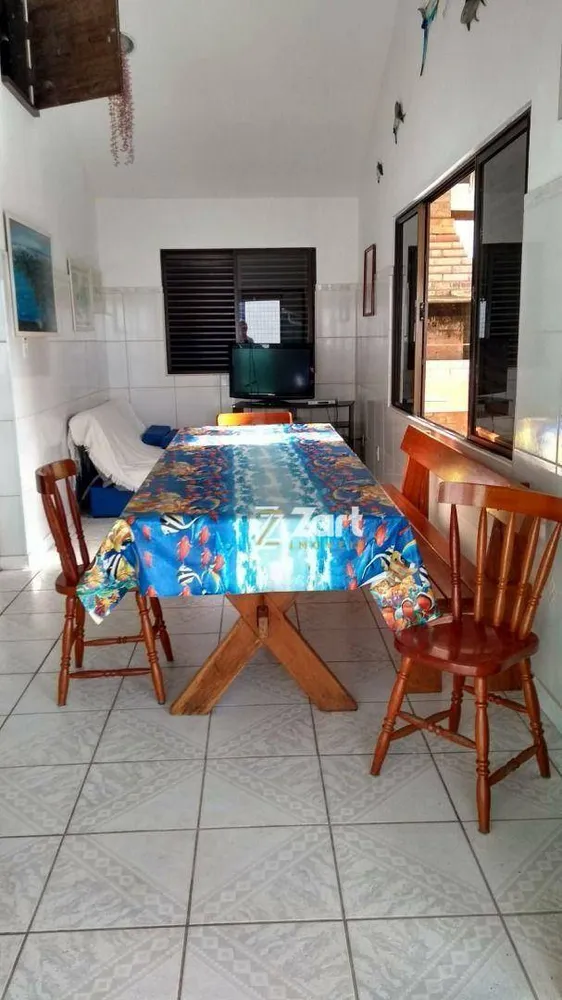 Casa, 3 quartos, 216 m² - Foto 4