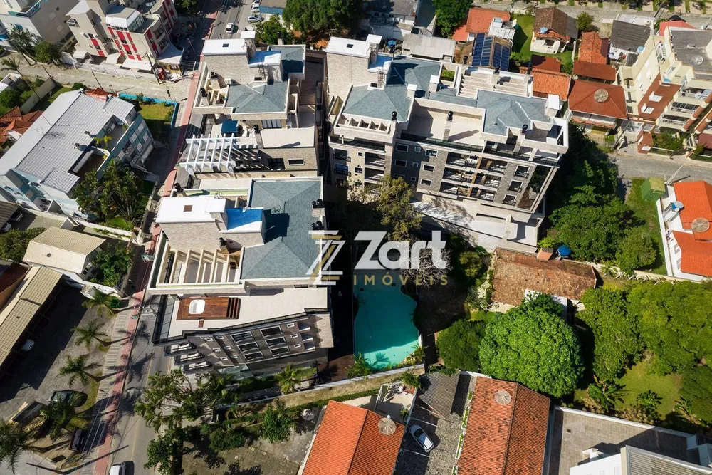 Cobertura, 3 quartos, 221 m² - Foto 4