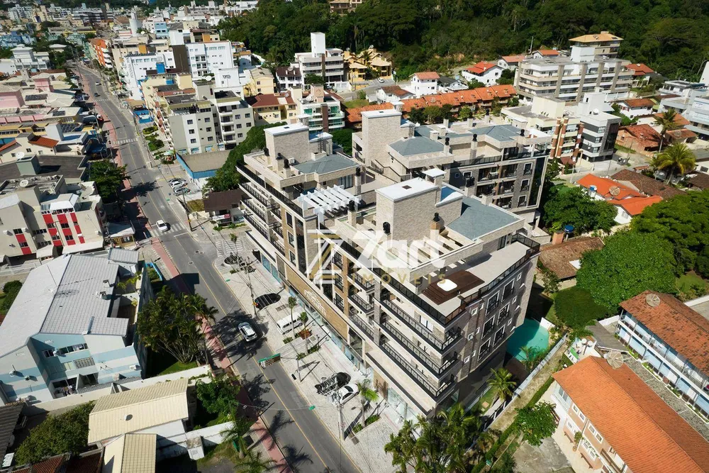 Cobertura, 3 quartos, 221 m² - Foto 3