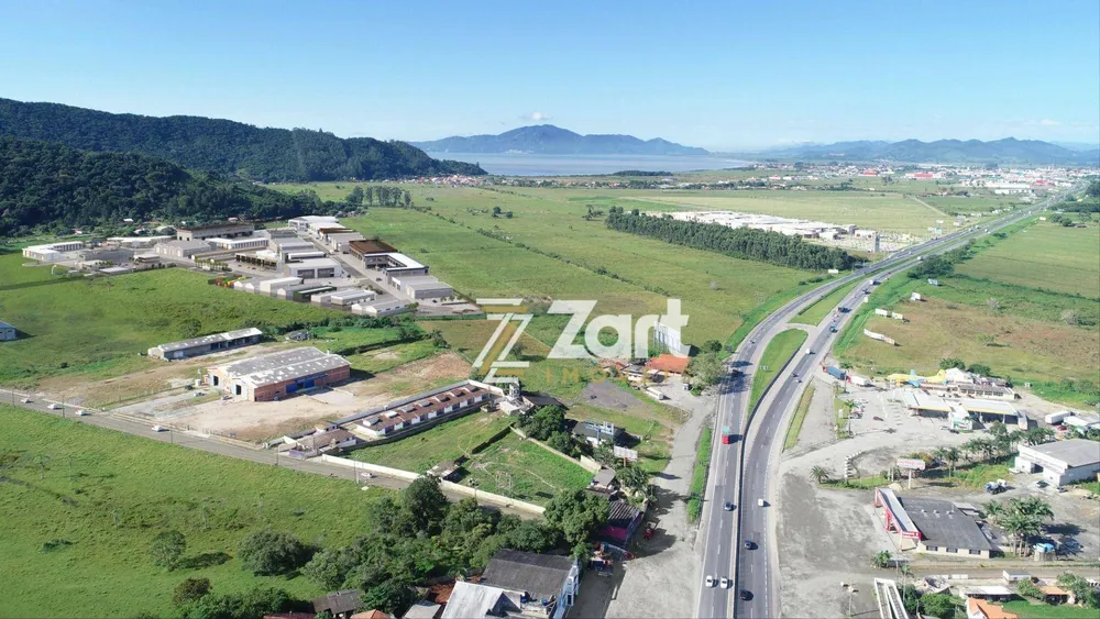 Loteamento e Condomínio, 4886 m² - Foto 1