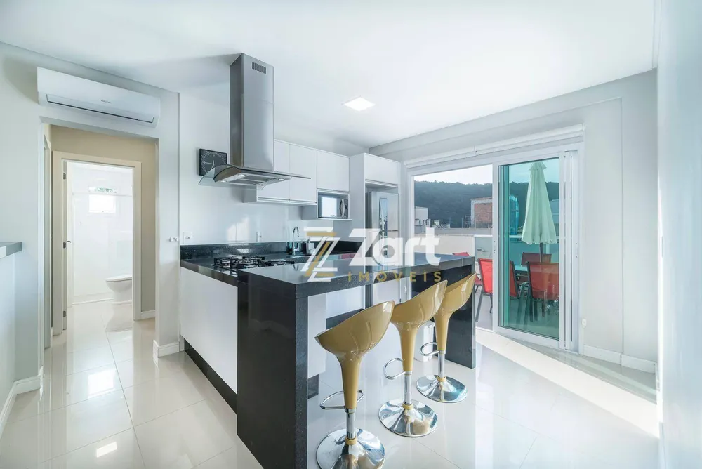 Cobertura, 3 quartos, 165 m² - Foto 2