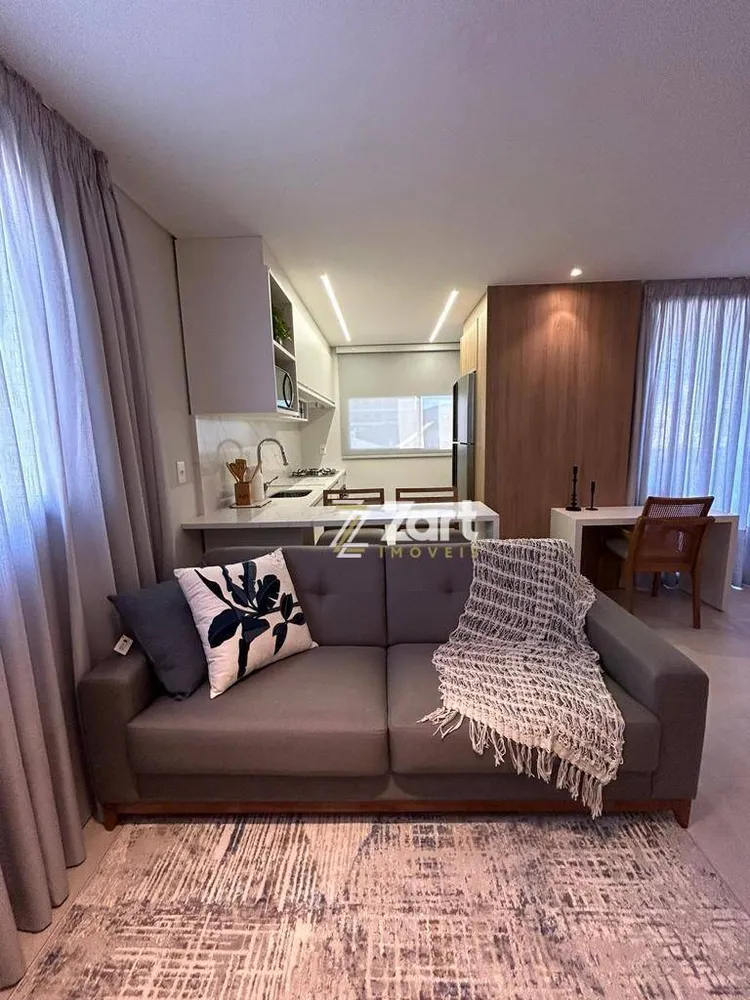Apartamento, 3 quartos, 130 m² - Foto 2