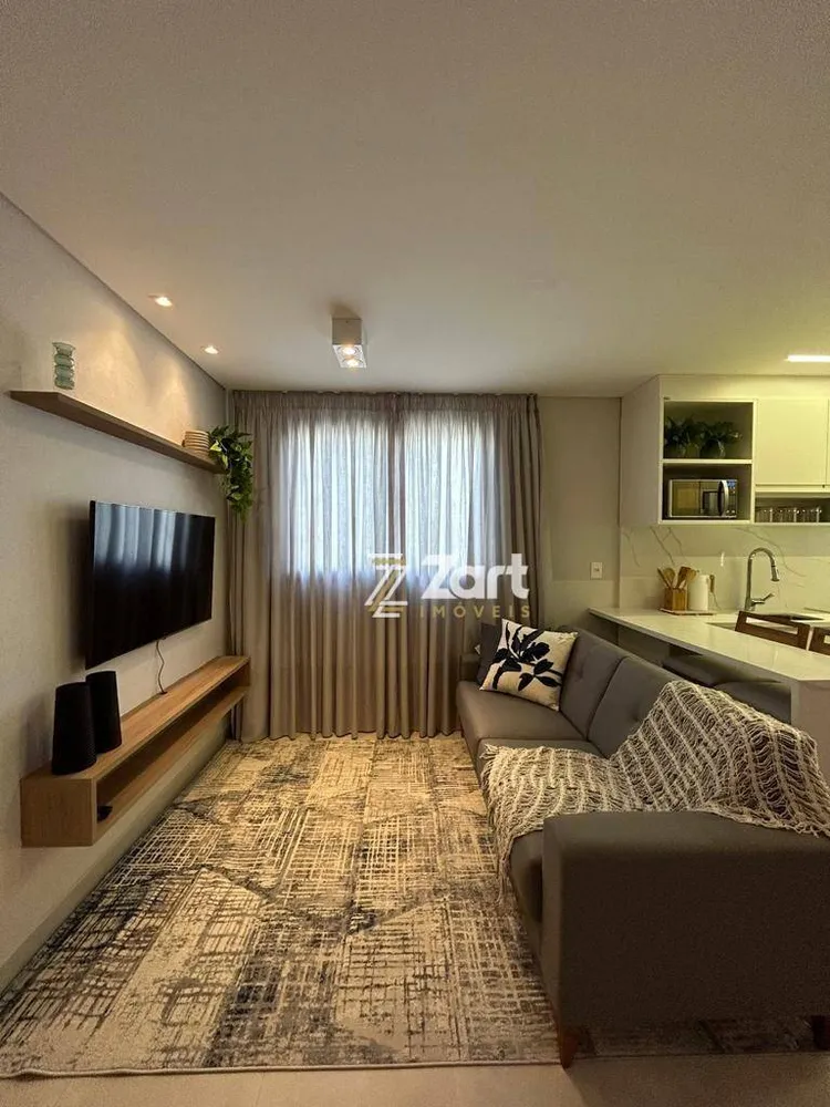 Apartamento, 3 quartos, 130 m² - Foto 1