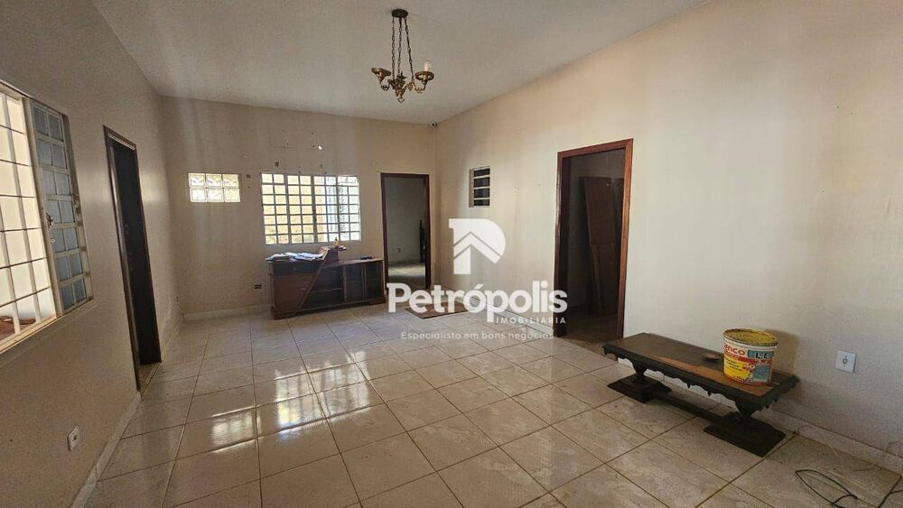 Casa, 5 quartos, 350 m² - Foto 2