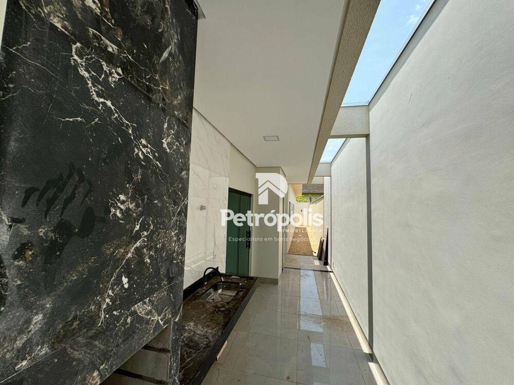 Casa à venda com 3 quartos, 115m² - Foto 11