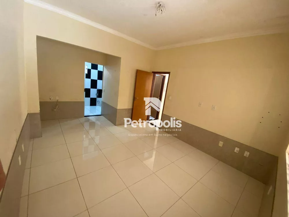 Casa, 3 quartos, 190 m² - Foto 1