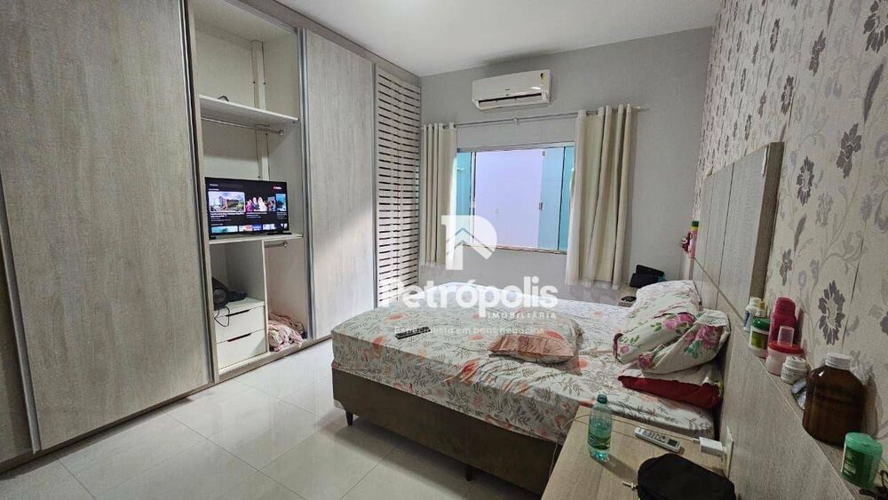 Casa à venda com 4 quartos, 250m² - Foto 8