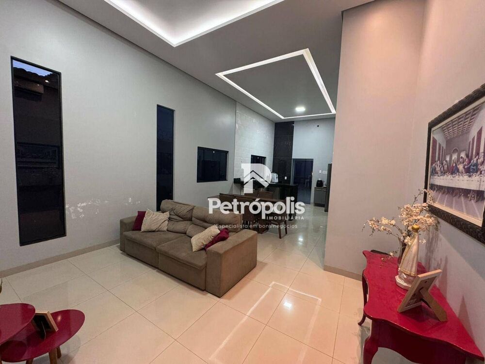 Casa à venda com 3 quartos, 150m² - Foto 2