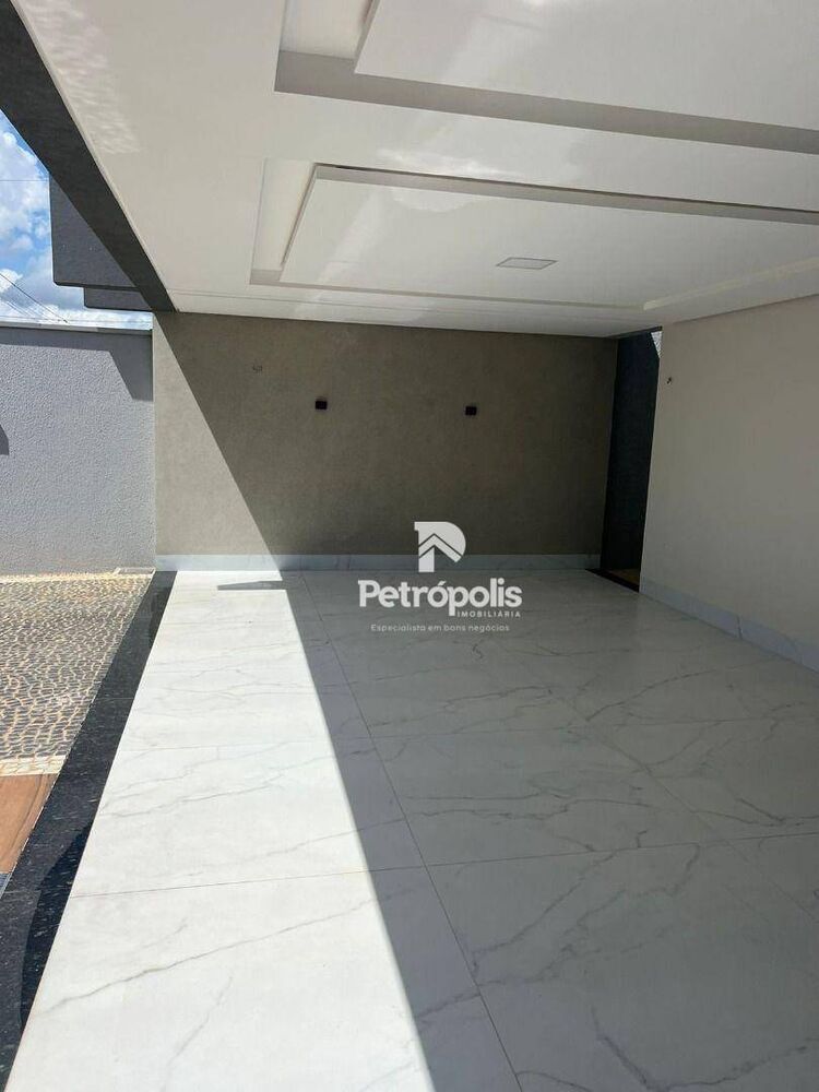 Casa à venda com 3 quartos, 180m² - Foto 3