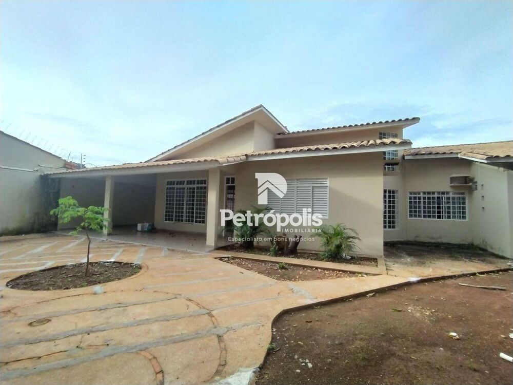 Casa, 4 quartos, 321 m² - Foto 2