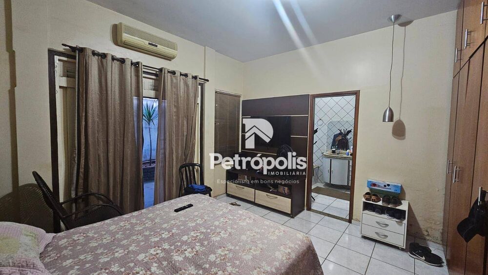 Casa, 3 quartos, 260 m² - Foto 11