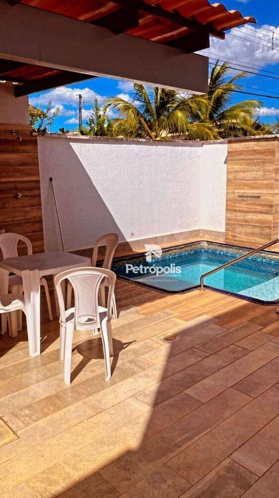 Casa à venda com 2 quartos, 68m² - Foto 2
