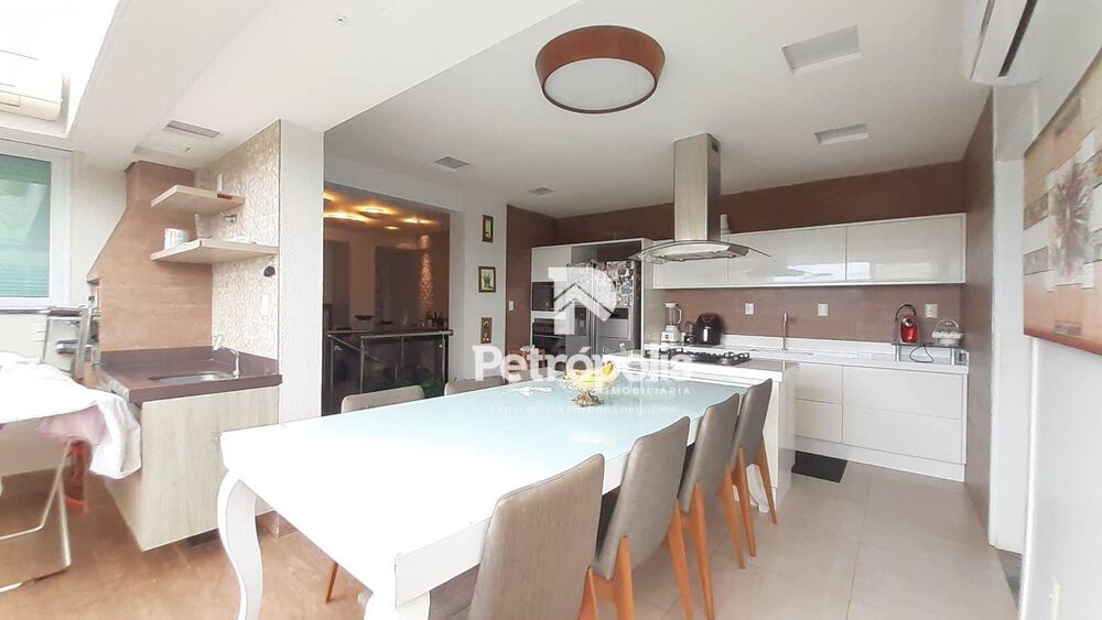 Cobertura à venda com 3 quartos, 192m² - Foto 2