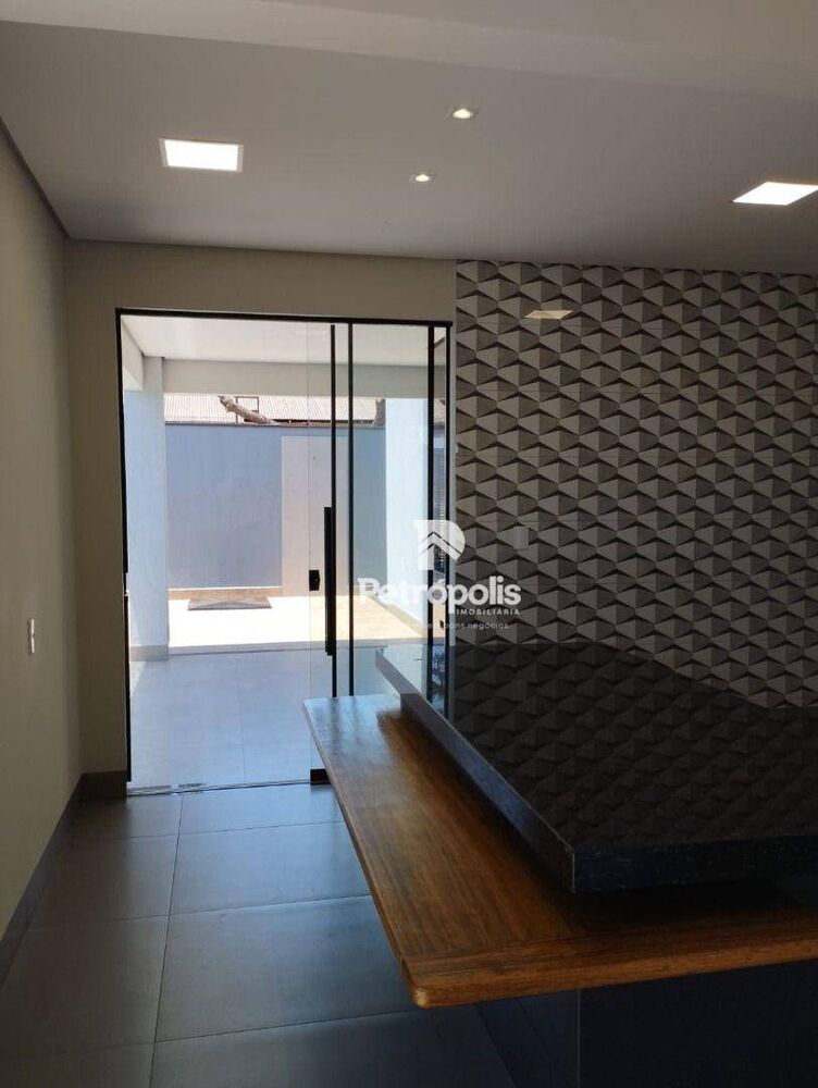 Casa, 3 quartos, 237 m² - Foto 4