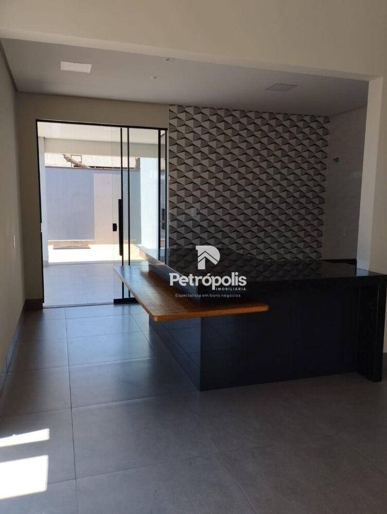 Casa, 3 quartos, 237 m² - Foto 3
