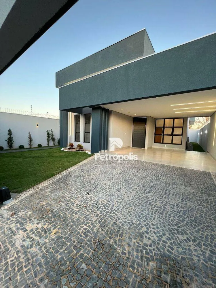 Casa, 3 quartos, 200 m² - Foto 1