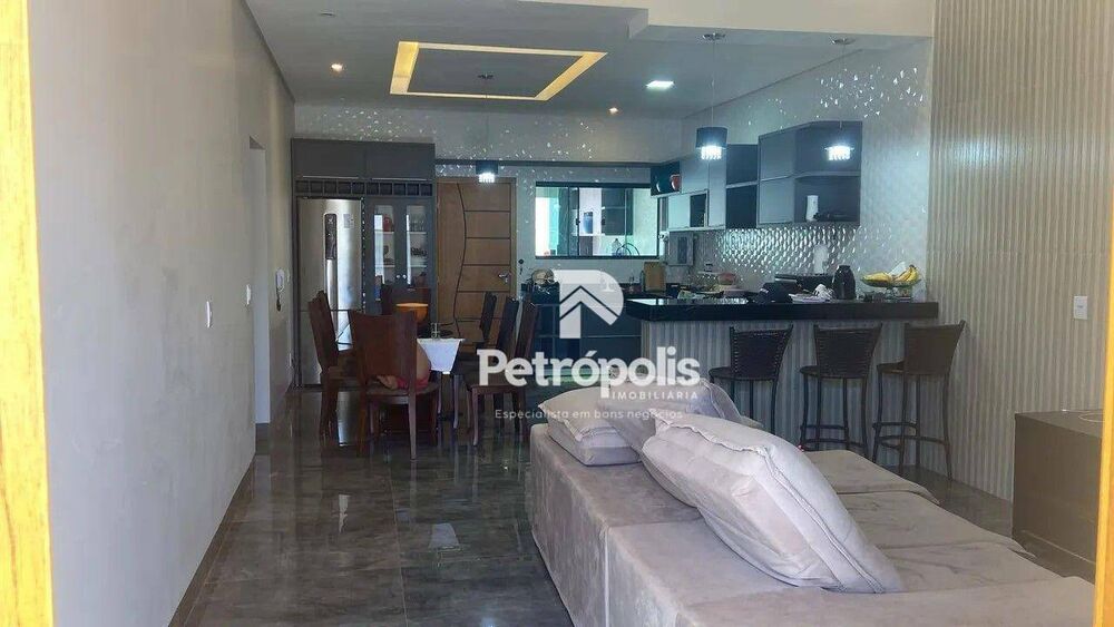 Casa, 3 quartos, 160 m² - Foto 1