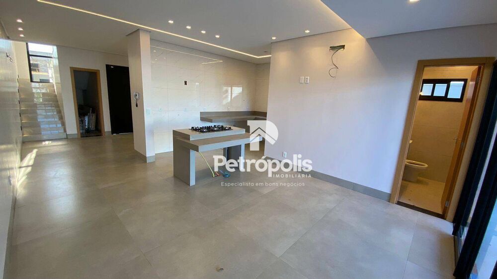Sobrado, 3 quartos, 204 m² - Foto 8