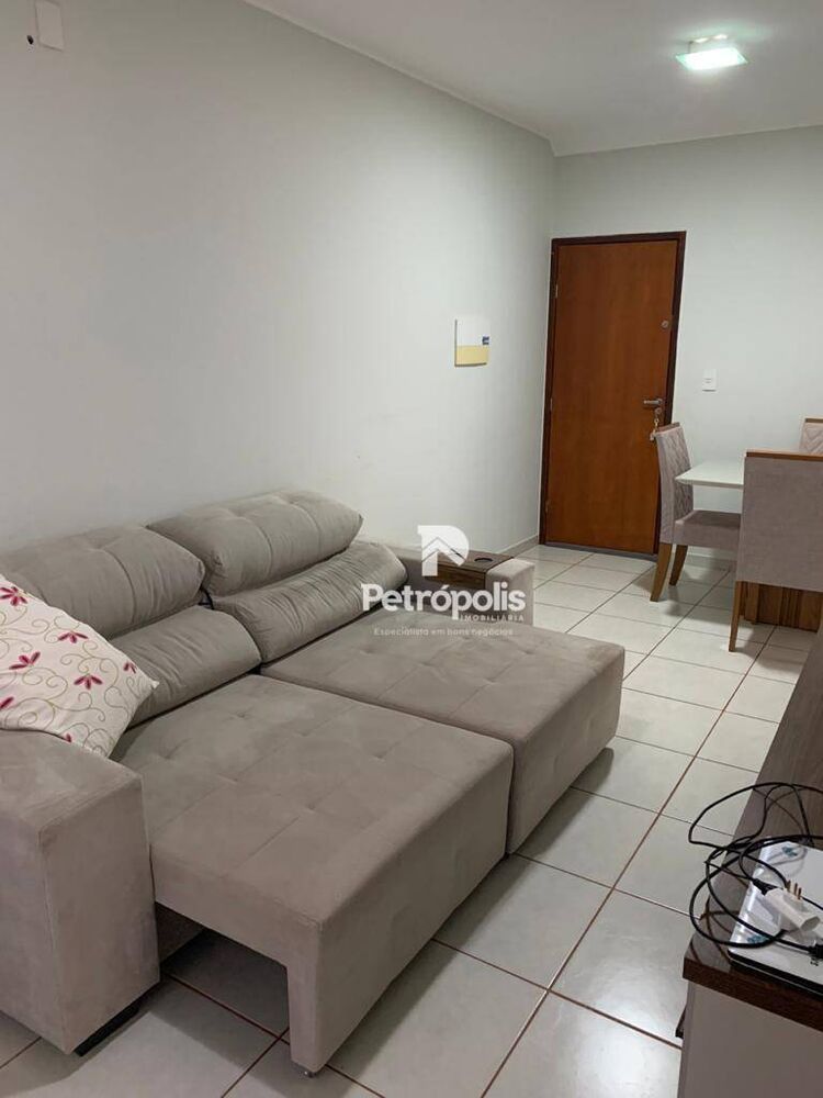 Apartamento à venda com 2 quartos, 60m² - Foto 2