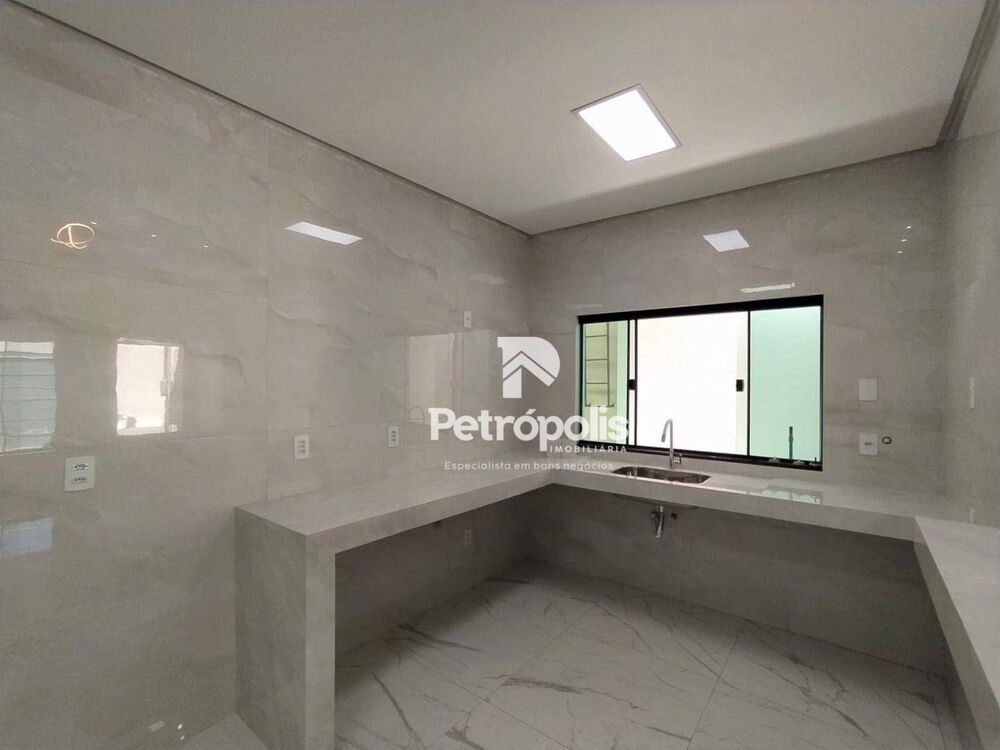 Casa à venda com 3 quartos, 116m² - Foto 3